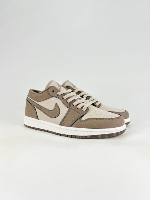 AJ 1 Low ‘Olive Grey’ IU7552-040