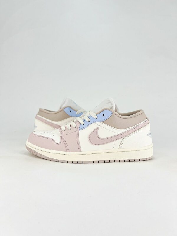 AJ 1 Low ‘Sail Silt Red Hydrogen Blue’ IV3219-161 AJ 1 Low ‘Sail Silt Red Hydrogen Blue’ IV3219-161