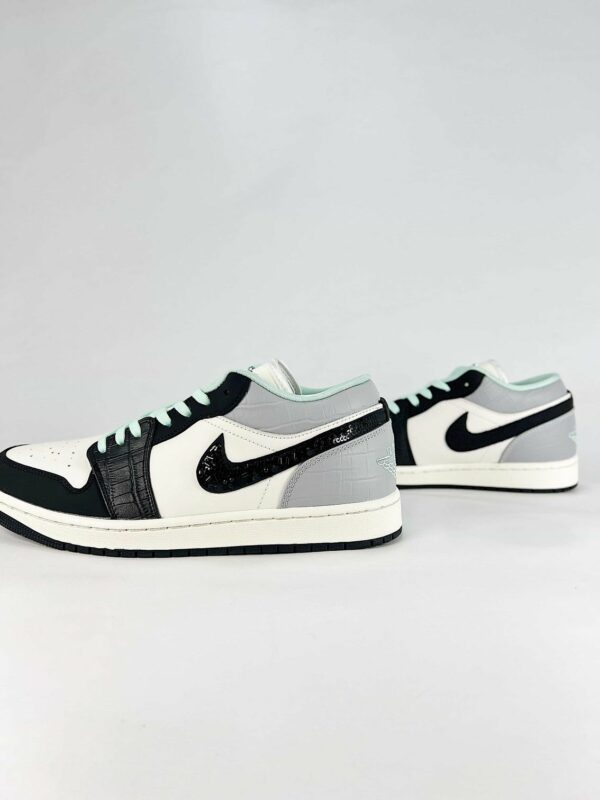 AJ 1 Low ‘Black Grey Mint’ IX5001-101