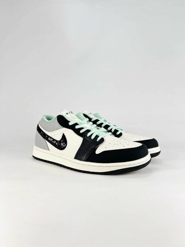 AJ 1 Low ‘Black Grey Mint’ IX5001-101