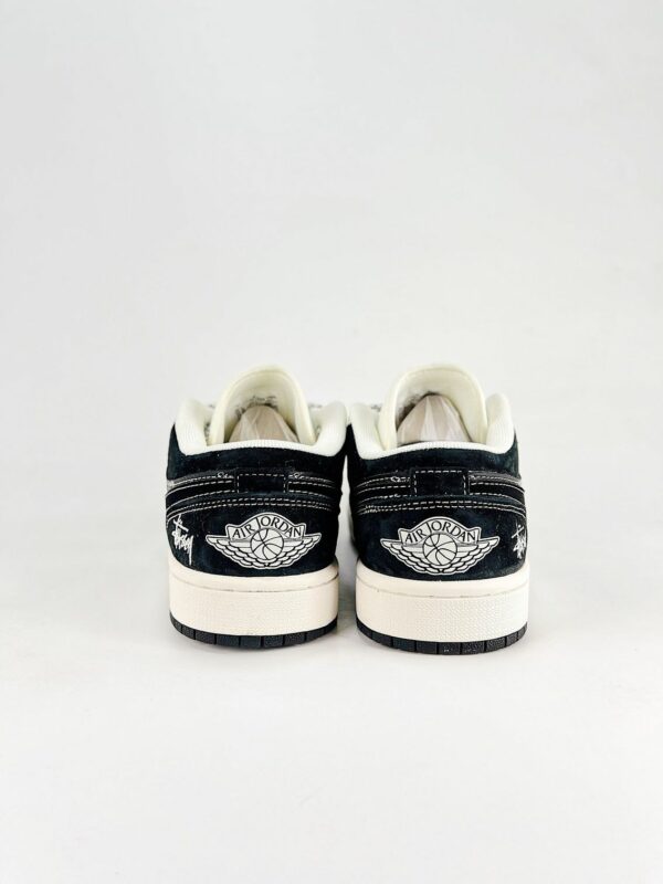 AJ 1 Low Stussy FC1688-199