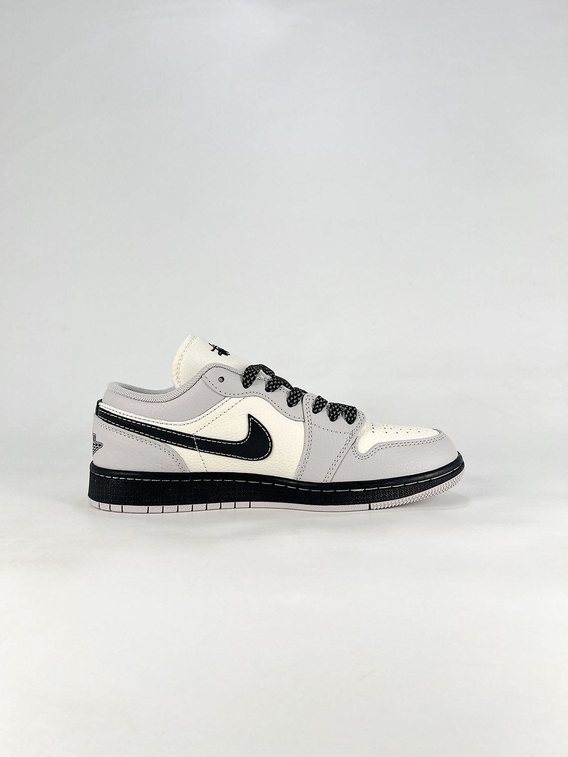 AJ 1 Low Stussy XX3168-177 AJ 1 Low Stussy XX3168-177