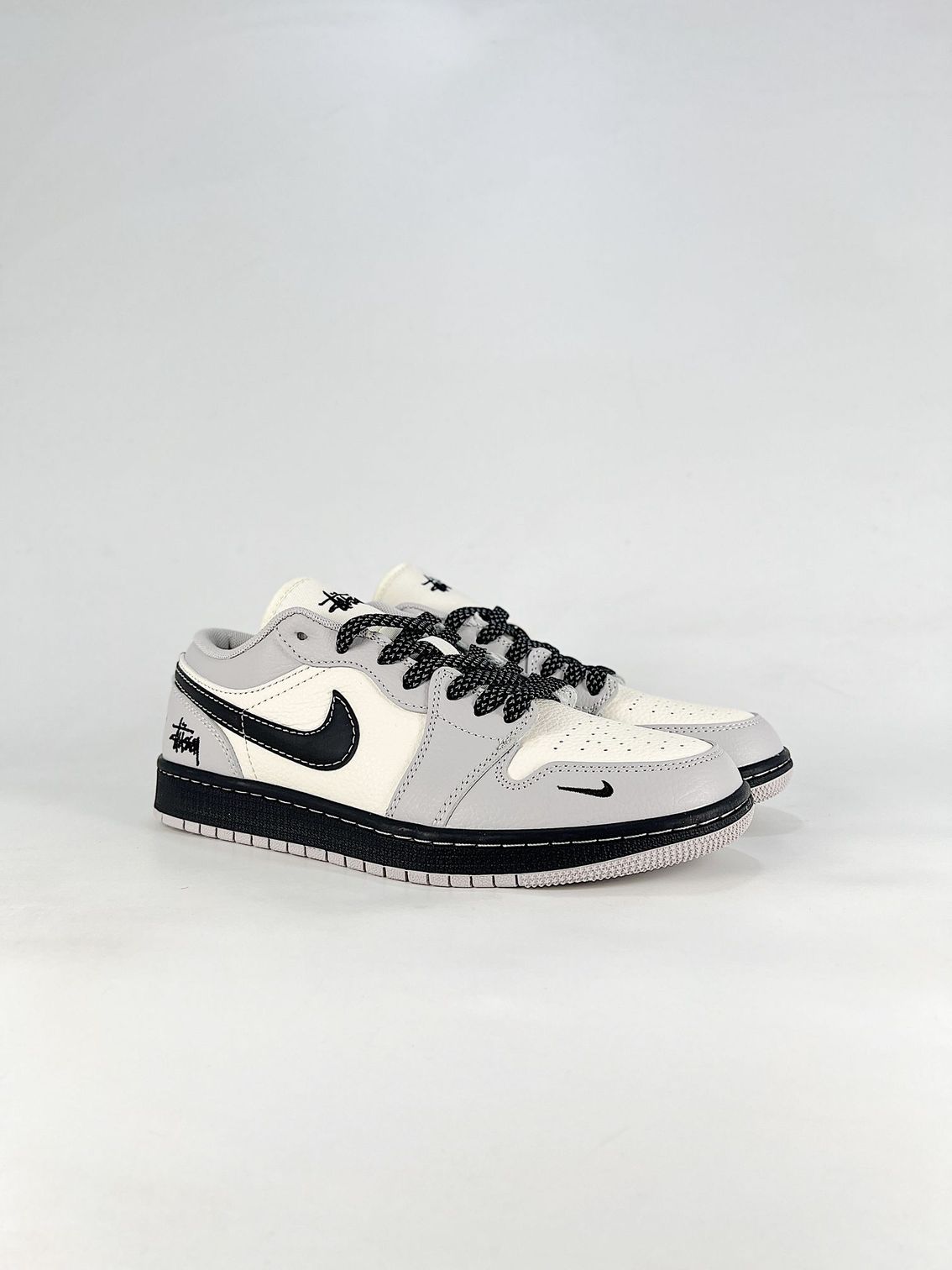 AJ 1 Low Stussy XX3168-177 AJ 1 Low Stussy XX3168-177