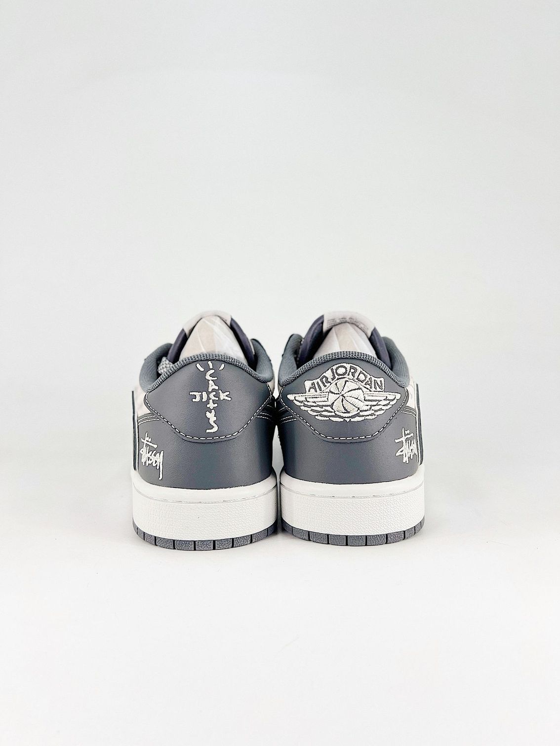AJ 1 Low Travis Scott Stussy XZ3398-003 AJ 1 Low Travis Scott Stussy XZ3398-003