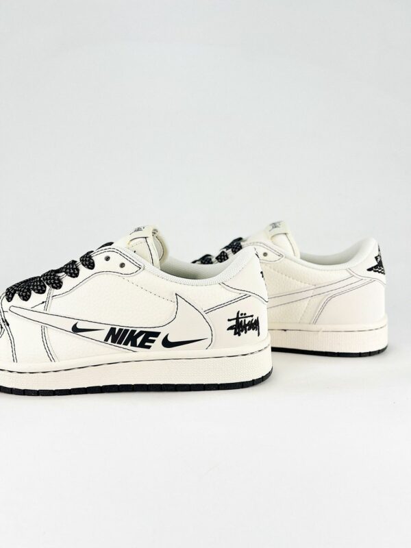 AJ 1 Low Travis Scott Stussy HH7518-092