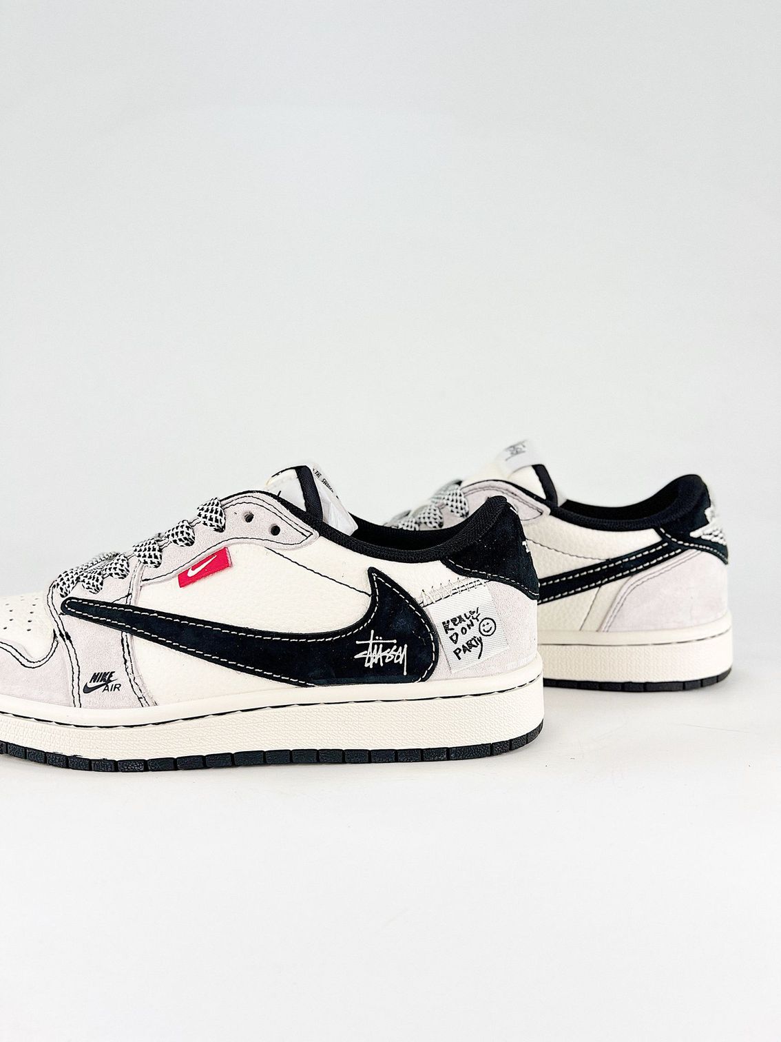 AJ 1 Low Travis Scott Stussy YX5066-301 AJ 1 Low Travis Scott Stussy YX5066-301
