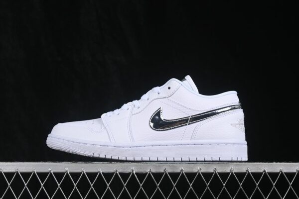 AJ 1 Low SE ‘White Metallic Silver’ IQ9381-100