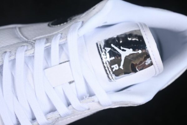 AJ 1 Low SE ‘White Metallic Silver’ IQ9381-100