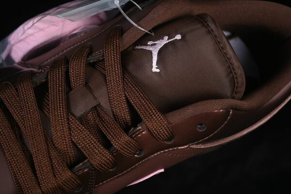 AJ 1 Low ‘Valentine’s Day Chocolate’ 2026 IQ9787-262 AJ 1 Low ‘Valentine’s Day Chocolate’ 2026 IQ9787-262