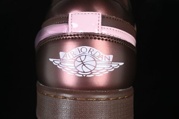AJ 1 Low ‘Valentine’s Day Chocolate’ 2026 IQ9787-262 AJ 1 Low ‘Valentine’s Day Chocolate’ 2026 IQ9787-262