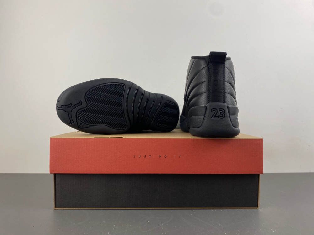 AJ 12 Retro Winterized Triple Black BQ6851-001 AJ 12 Retro Winterized Triple Black BQ6851-001