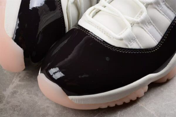 AJ 11 Retro Neapolitan AR0715-101 AJ 11 Retro Neapolitan AR0715-101
