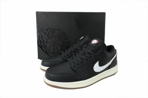AJ 1 Low SE ‘Off Noir’ IO2047-001