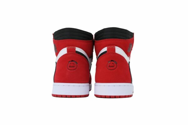 AJ 1 Retro High Travis Scott ‘Chicago’ DH3227-601 AJ 1 Retro High Travis Scott ‘Chicago’ DH3227-601