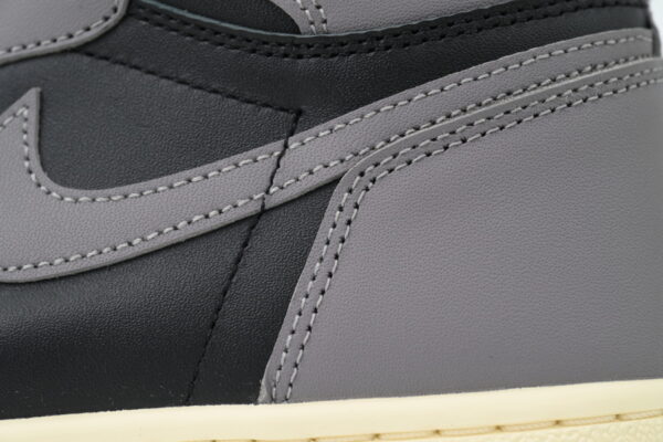 AJ 1 High ’85 ‘Irregular Shadow’ HV6674-020 AJ 1 High ’85 ‘Irregular Shadow’ HV6674-020