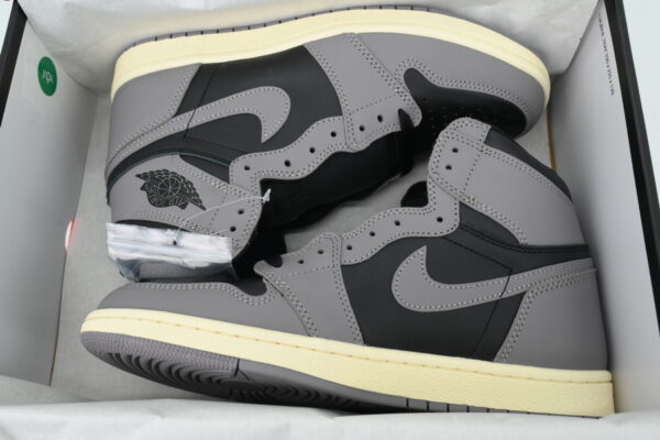AJ 1 High ’85 ‘Irregular Shadow’ HV6674-020 AJ 1 High ’85 ‘Irregular Shadow’ HV6674-020