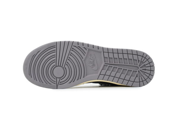 AJ 1 High ’85 ‘Irregular Shadow’ HV6674-020 AJ 1 High ’85 ‘Irregular Shadow’ HV6674-020
