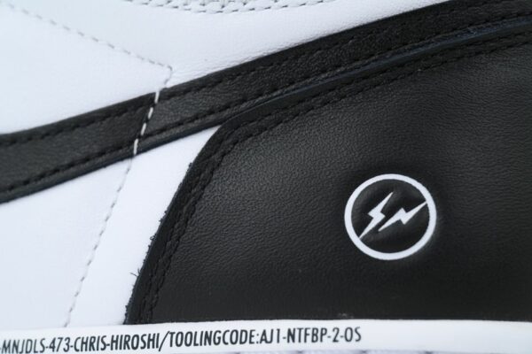 AJ 1 Retro High OG SP x Fragment x Union LA ‘White Black’ II7282-100