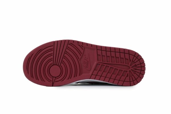 AJ 1 Retro High OG ‘Artisanal Red’ DZ5485-160 AJ 1 Retro High OG ‘Artisanal Red’ DZ5485-160