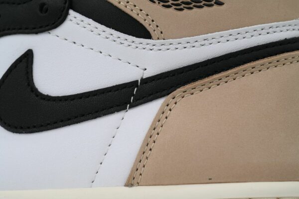 AJ 1 Retro High OG ‘Latte’ FD2596-021
