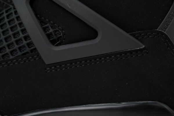 AJ 4 Retro OG ‘Bred’ 2026 IX8180-001