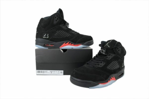 AJ 5 Retro ‘Halloween’ HQ7978-001 AJ 5 Retro ‘Halloween’ HQ7978-001