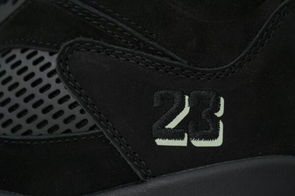 AJ 5 Retro ‘Halloween’ HQ7978-001 AJ 5 Retro ‘Halloween’ HQ7978-001