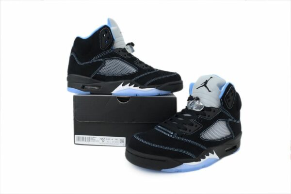 AJ 5 Retro ‘Black Carolina’ DD0587-008 AJ 5 Retro ‘Black Carolina’ DD0587-008