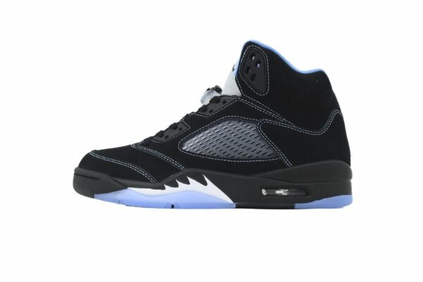 AJ 5 Retro ‘Black Carolina’ DD0587-008 AJ 5 Retro ‘Black Carolina’ DD0587-008