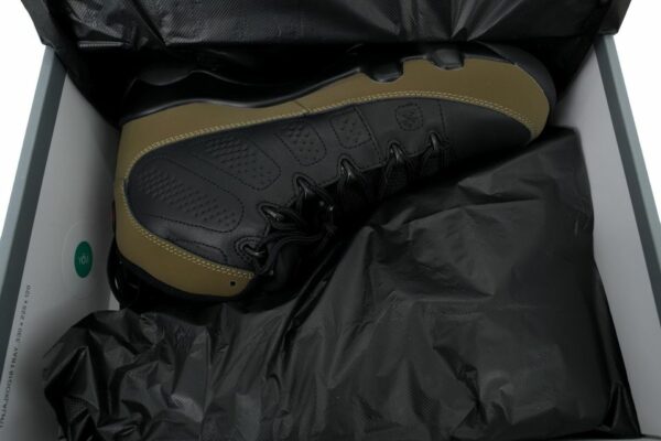AJ 9 Retro ‘Olive’ HV4794-030