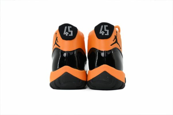 AJ 11 Retro ‘Orange’ CT8012-700