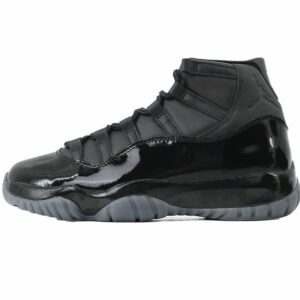 AJ 11 Retro x COMME des GARCONS ‘Black’ IV7639-001