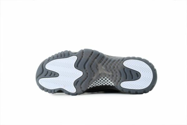 AJ 11 Retro x COMME des GARCONS ‘Black’ IV7639-001