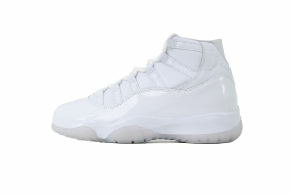 AJ 11 Retro x COMME des GARCONS ‘White’ IV7639-100 AJ 11 Retro x COMME des GARCONS ‘White’ IV7639-100