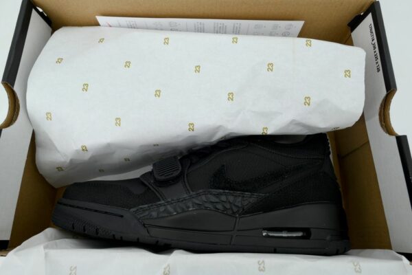 AJ Legacy 312 Low ‘Black’ IQ9784-001