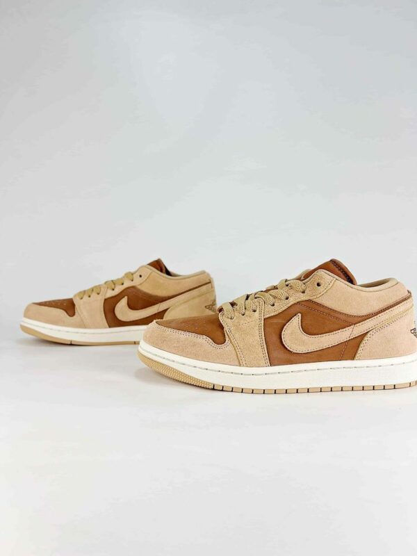 AJ 1 Low ‘Legend Medium Brown Chalk’ DC0774-205 AJ 1 Low ‘Legend Medium Brown Chalk’ DC0774-205