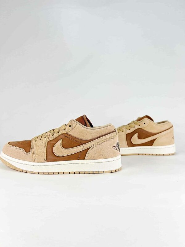 AJ 1 Low ‘Legend Medium Brown Chalk’ DC0774-205 AJ 1 Low ‘Legend Medium Brown Chalk’ DC0774-205