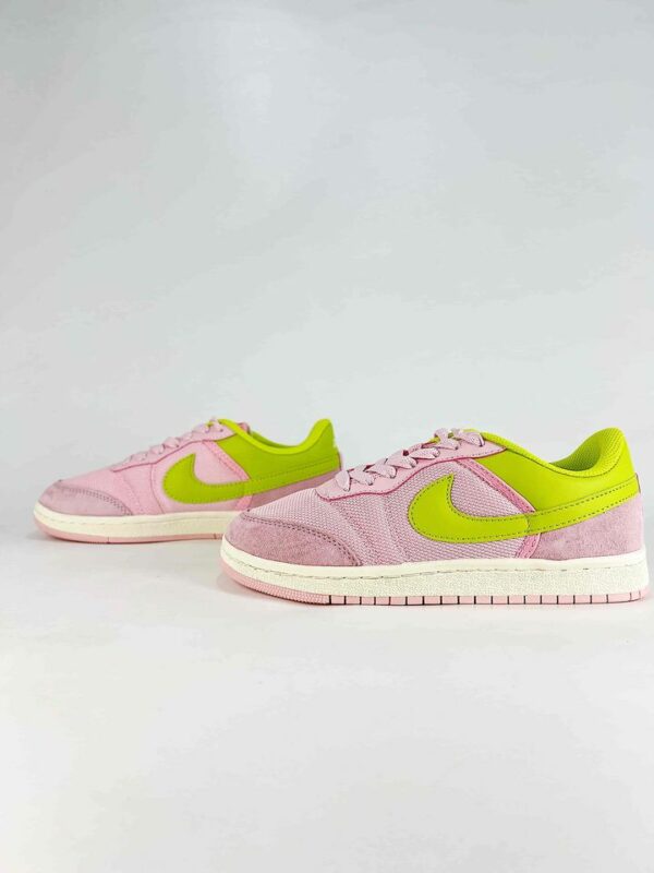 AJ Skyline Low ‘Iced Carmine’ IQ0704-607