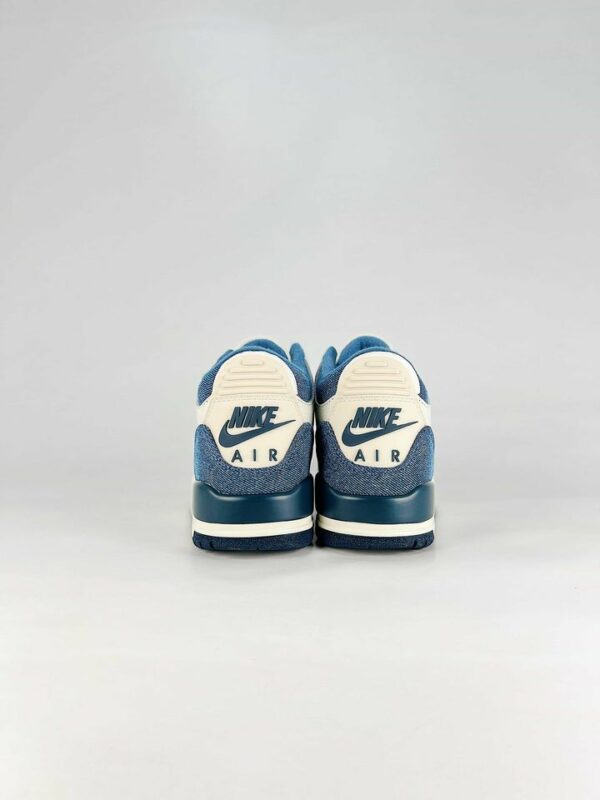 AJ 3 Retro x Levi’s ‘All-Star’ IR0912-400