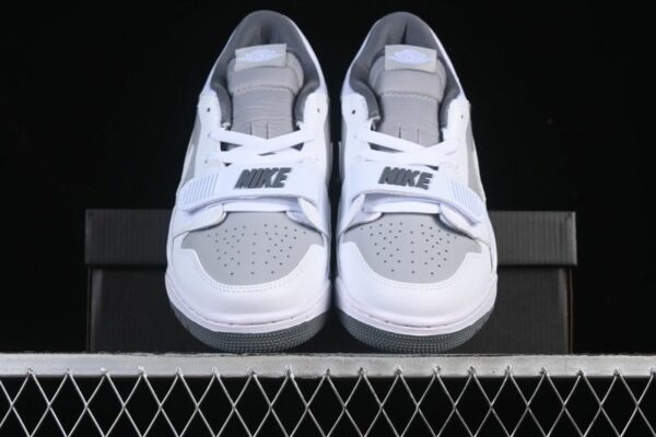 AJ Legacy 312 Low ‘Wolf Grey’ CD7069-005 AJ Legacy 312 Low ‘Wolf Grey’ CD7069-005