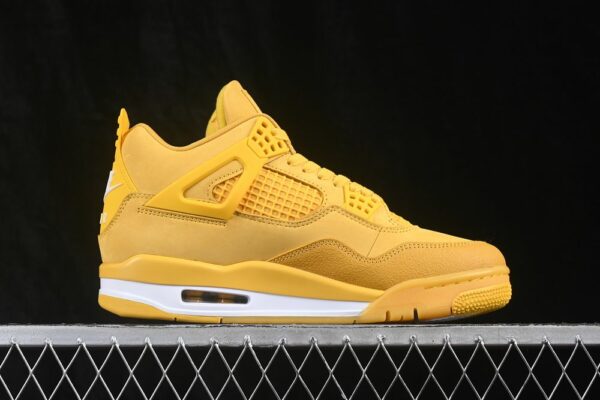 AJ 4 x Nigel Sylvester ‘Yellow Bricks’ HF4340-008 AJ 4 x Nigel Sylvester ‘Yellow Bricks’ HF4340-008