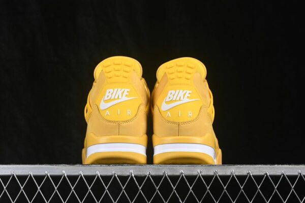 AJ 4 x Nigel Sylvester ‘Yellow Bricks’ HF4340-008 AJ 4 x Nigel Sylvester ‘Yellow Bricks’ HF4340-008