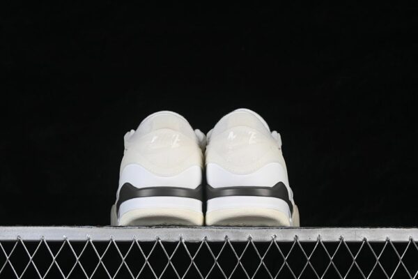 AJ 4 RM ‘Hemp’ IB8857-141 AJ 4 RM ‘Hemp’ IB8857-141