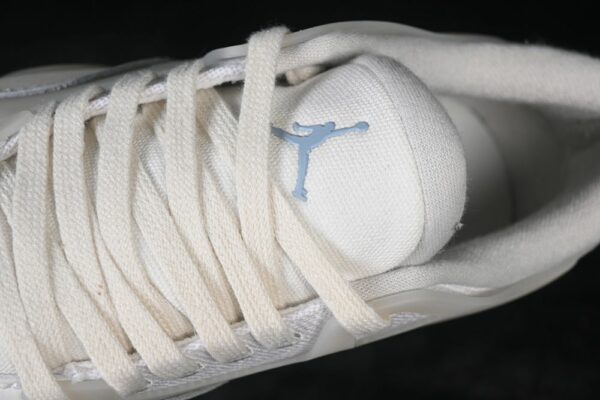 AJ 4 RM ‘Hemp’ IB8857-141 AJ 4 RM ‘Hemp’ IB8857-141