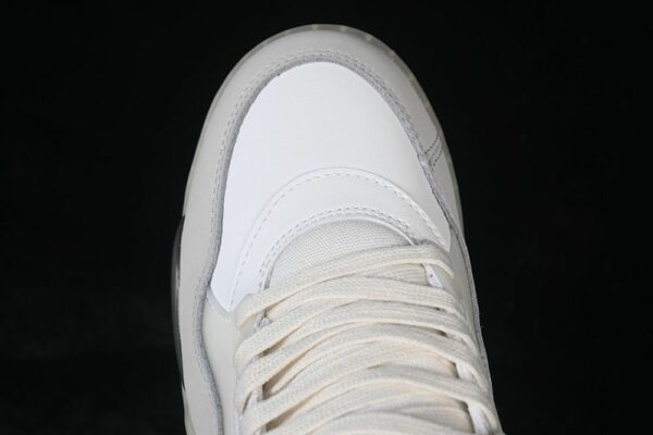 AJ 4 RM ‘Hemp’ IB8857-141 AJ 4 RM ‘Hemp’ IB8857-141