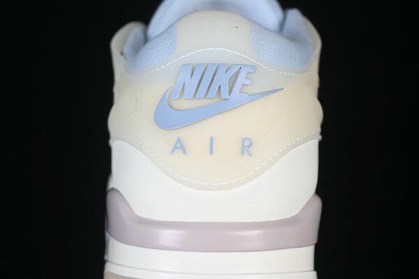 AJ 4 RM ‘Easter’ IB8862-141 AJ 4 RM ‘Easter’ IB8862-141