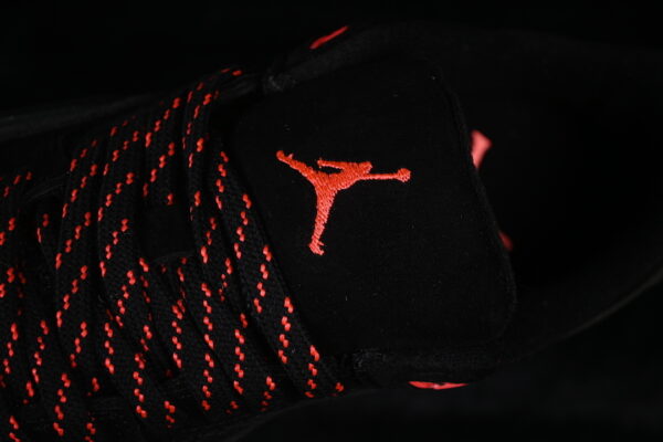 AJ Flight Court ‘Black Infrared’ HF3255-011