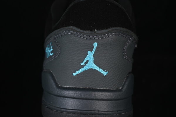 AJ Flight Court ‘Gamma Blue’ HF3255-040 AJ Flight Court ‘Gamma Blue’ HF3255-040
