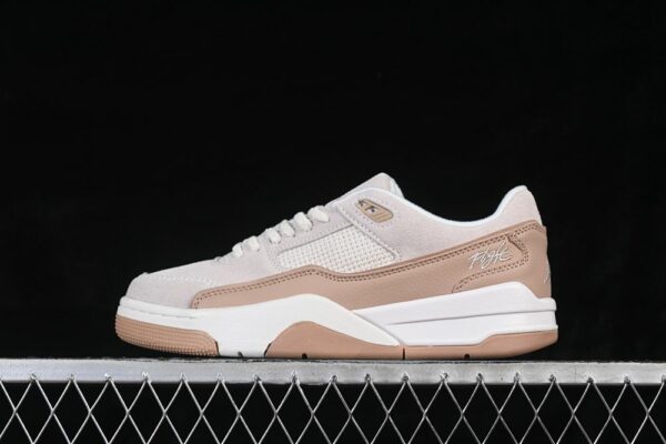 AJ Flight Court SE ‘Light Orewood Brown’ IB4414-120 AJ Flight Court SE ‘Light Orewood Brown’ IB4414-120