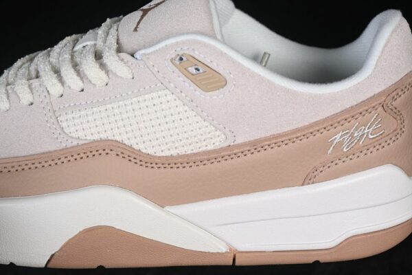 AJ Flight Court SE ‘Light Orewood Brown’ IB4414-120 AJ Flight Court SE ‘Light Orewood Brown’ IB4414-120